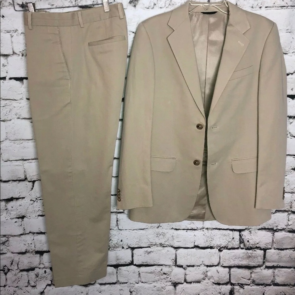 Banana Republic Mens Suit 2 piece Beige
